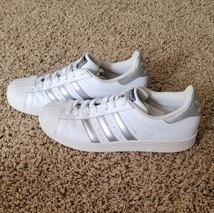 Adidas Superstar 10 male 11 female